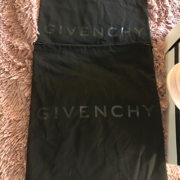NWT*GIVENCHY MARSHMALLOW CLOG*LOGO &SHOE BAGS*SZ 9*MSRP $995 - Picture 5 of 5